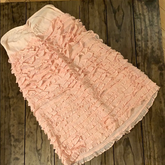 J. Crew Dresses & Skirts - Strapless Pink J. Crew Tiered Ruffle Dress